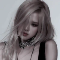 Park Chaeyoung [ Cô ]