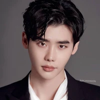 Lý Chung Thạc( cận vệ Jisoo)