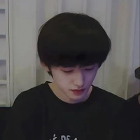 Tống Á Hiên( y )