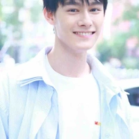 Uông Trác Thành (  Vk Hải Khoan )