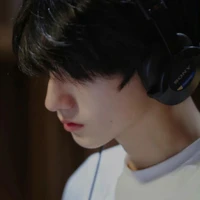 Lục Tư Kiệt(nam 9)