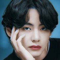 Kim Taehyung ( V )