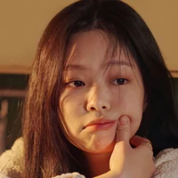 Jennie - em