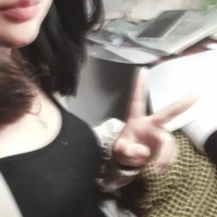Tác giả nèee