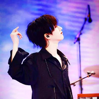 Hạ lão sư /@hahalin