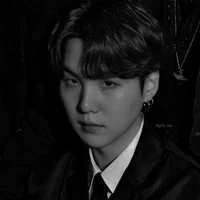 Min YoonGi ( Suga/Appa nàng/Roseanne )