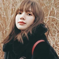 Lalisa Manoban ( Cô )