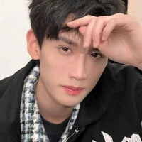 Trần Tứ Húc