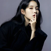 IU