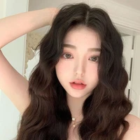 Vương Hạ Linh ( con riêng của mẹ kế )