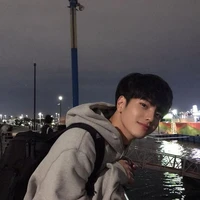 Hàn Hoàng Thiên Quân (anh 2 nu9)