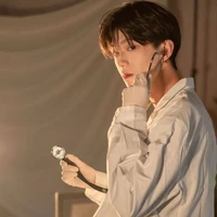 Ngạc Thiên Hoàng Phong|Flynn_Royalty