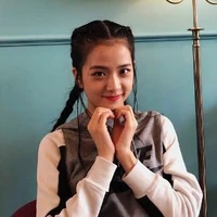 Kim Jisoo 16 tuổi
