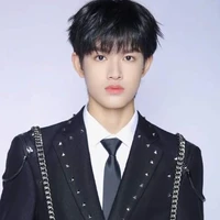 Trương Cực ( vệ sĩ 3 )