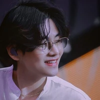 kim taehuyng