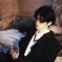 Vương Hàn Thiên_ba  nu9