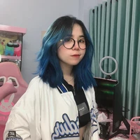 simmy(em gái )