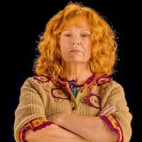 Bà Weasley (Molly Weasley)