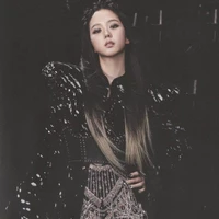 Kim Jisoo_Cô