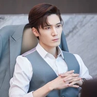 Lưu Hải Khoan (Anh trai VNB)