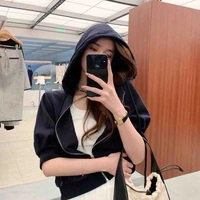 Trương Đình đình_bạn thân 