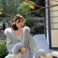Mẹ cô