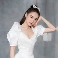 Nhã Phương( Mẹ cô)