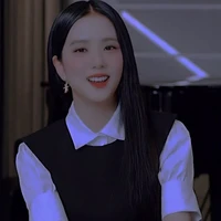 Kim Jisoo [ em ]