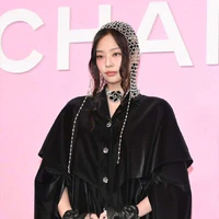 Jennie - Cô