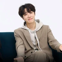 Kim Hoseok ( anh trai em )