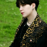 Min Yoongi _ Hắn