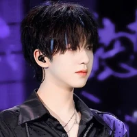 Hạ Tuấn Lâm (Cậu)