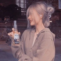 Hoàng Thùy Phương bff nu9