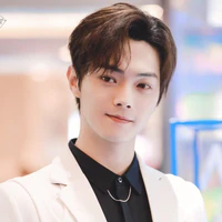 Hứa Khải_nam9