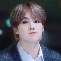 Min Yoongi-Suga-Cậu-thụ