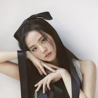 Jisoo J