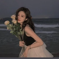 Cẩm tú ( em gái nư9 )