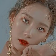 Kim Taeyeon - chị của Taehyung