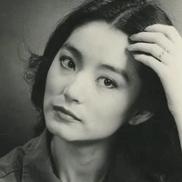 Lâm Tuyết Ngân - (Bà Phác)