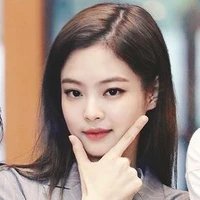 Kim Jennie/Em
