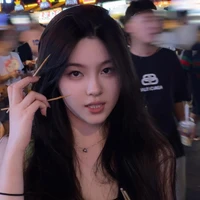 Hạ Vy_bf cô