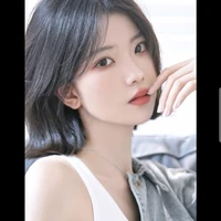 Nguyễn Bảo Hoàng Vân ( e gái nư9)