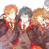 nhóm tam giác vàng