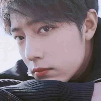 𝕋𝕚𝕖̂𝕦 ℂ𝕙𝕚𝕖̂́𝕟