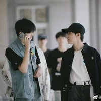 con tác giả của câu chuyện:]]
