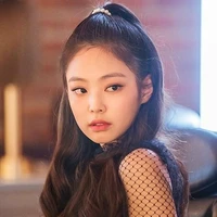 Kim Jennie/em