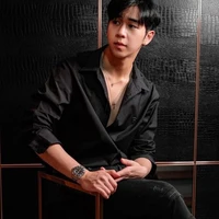 Louis ( Bob_Vihokratana)