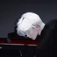 Vương Nhất Huy ( nam9)