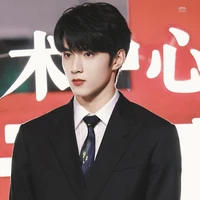 LƯU DIỆU VĂN ( anh= Nam9)