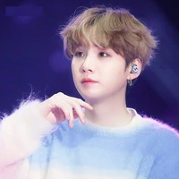 Min Suga (lúc nhỏ)